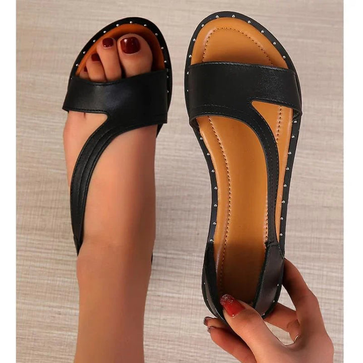 Monick – Minimal Luxe Sandals